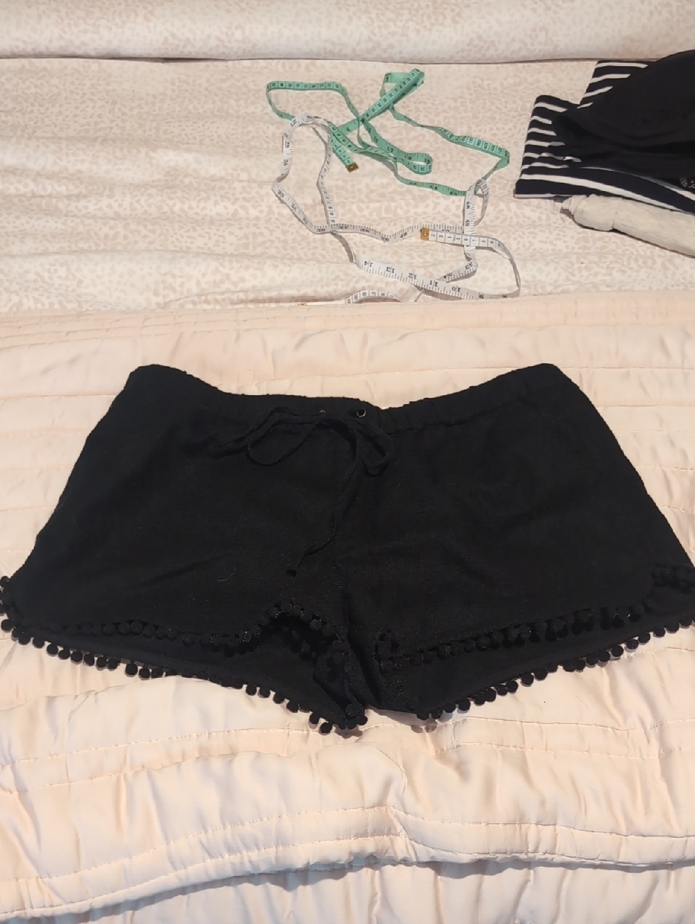 J Crew Pull On Shorts, L